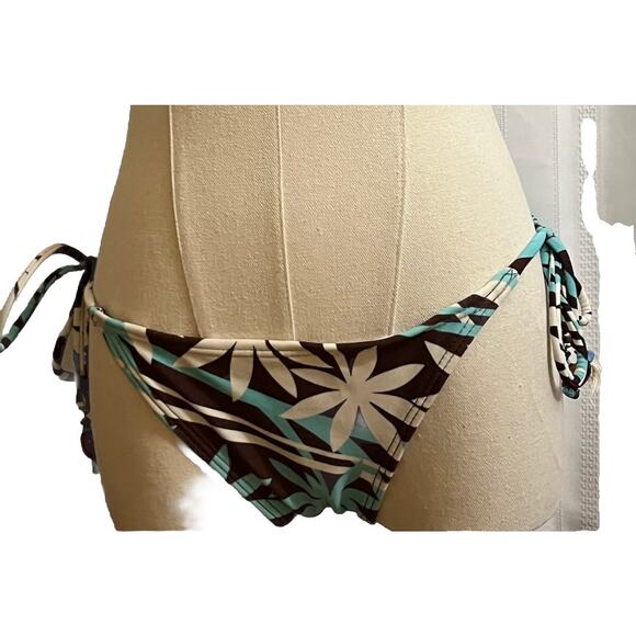 Malibu Dream Girl Womens Size Medium Multicolored Tropical Bikini Swim Bottom - Picture 3 of 12